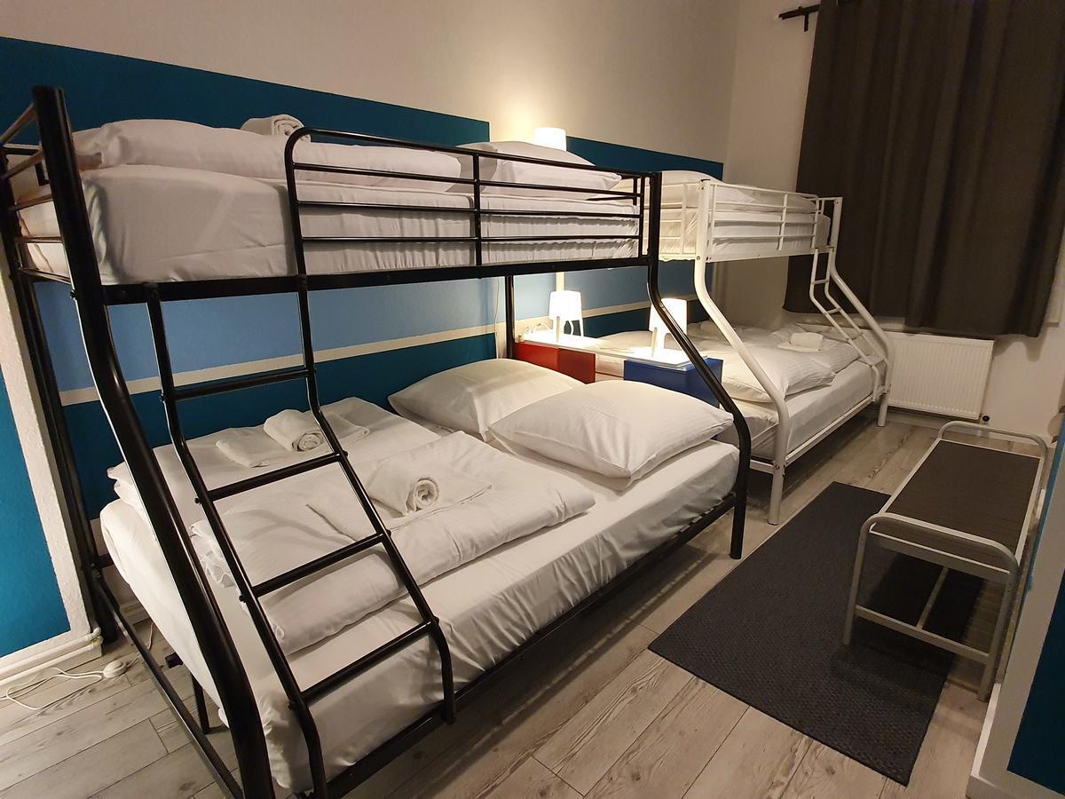 Central Lichtenberger Apartment For 6 People Берлин Экстерьер фото